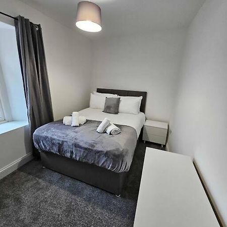 Fully Equipped Kitchen, Double Room Neath Eksteriør billede